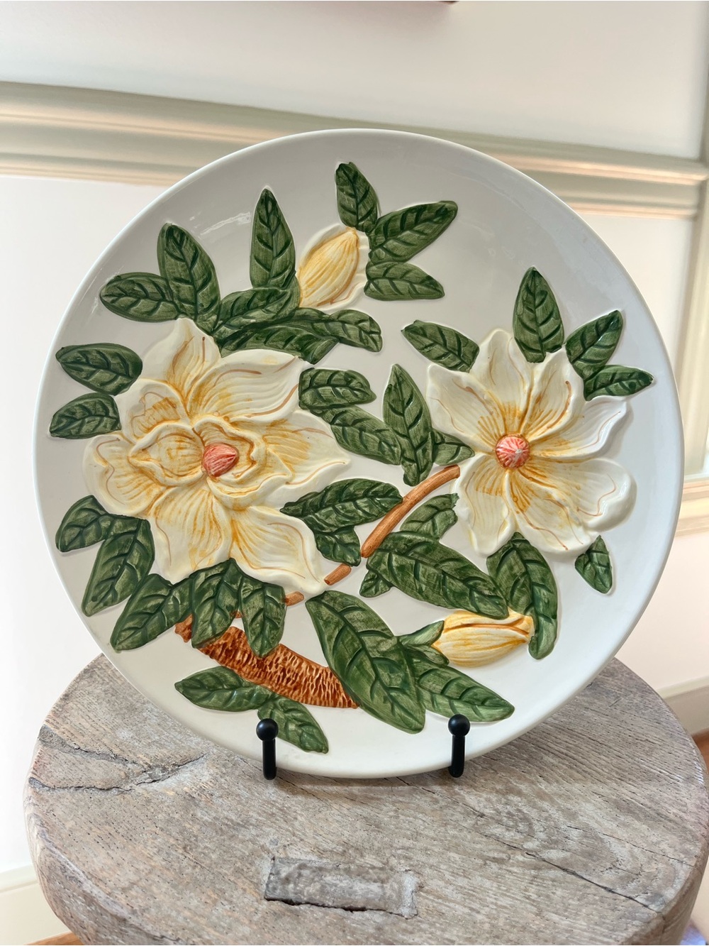 10” Raised Magnolia Floral Ceramic Plate
